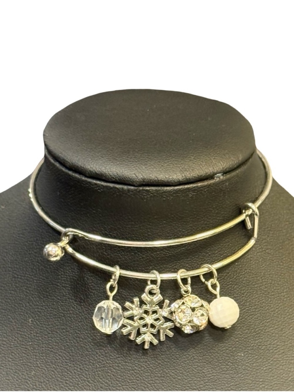 Snowflake Bracelet - Picture 2 of 2